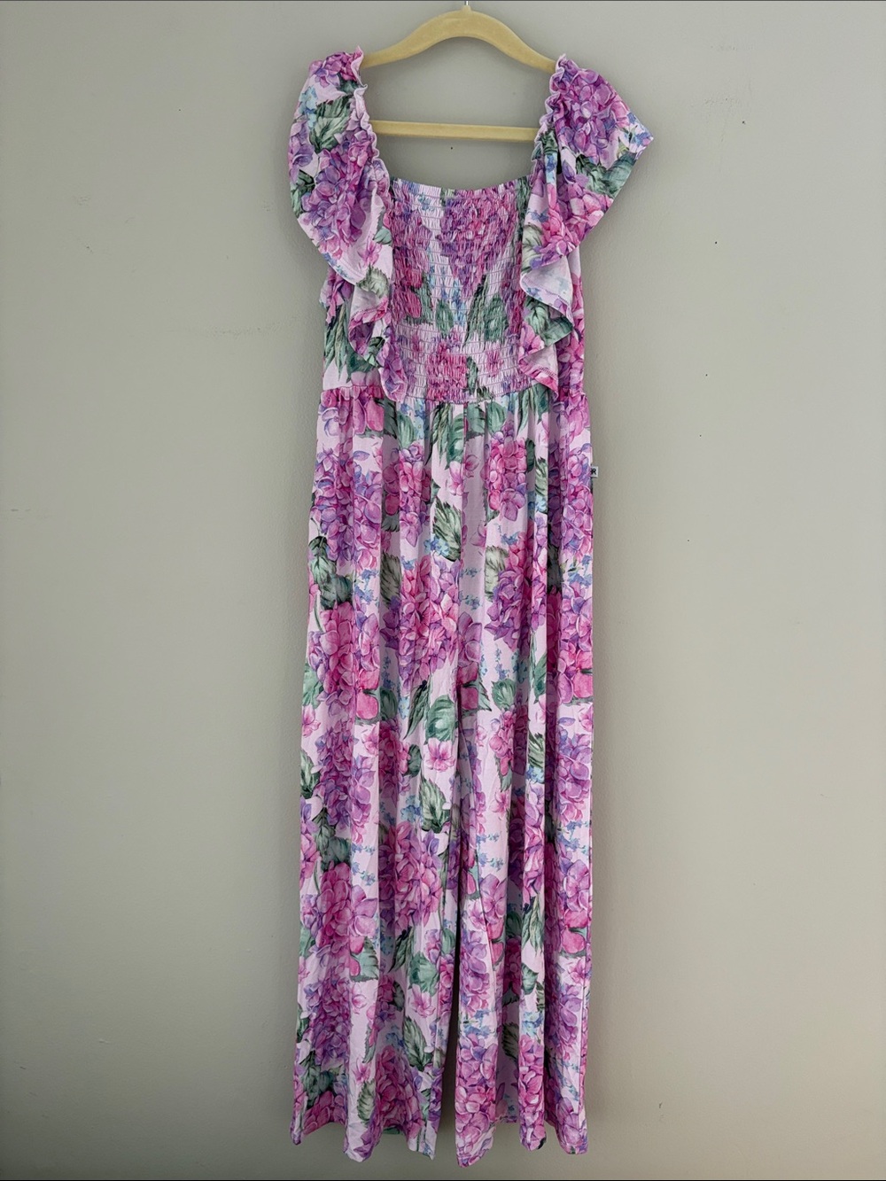 NWOT Bums & Roses Smocked Hydrangea Leggy Romper